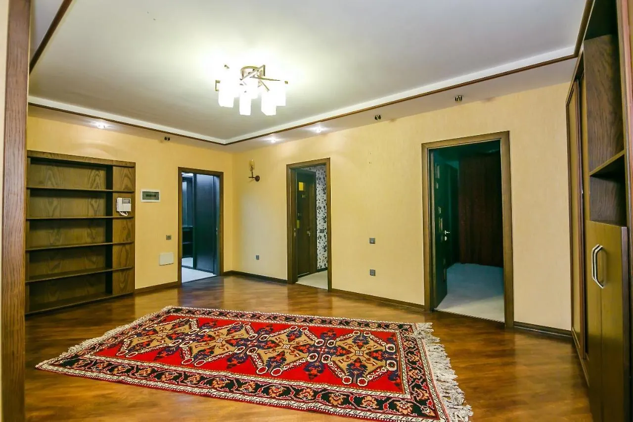 4 Bedrooms Beautiful City Center Баку Азербайджан